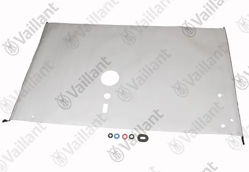 Vaillant Verkleidung, große flache Oberfläche mit verschiedenen Ausschnitten und Fixierungslöchern, ergänzt durch Dichtungsringe in Blau, Rot und Schwarz.
